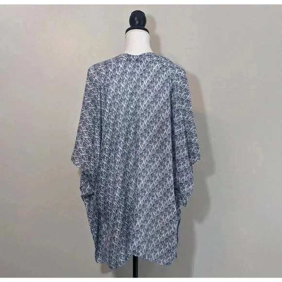 Loft Blue White Geometric Print Open Front Kimono Coverup Beach Swim O/S - Picture 2 of 4